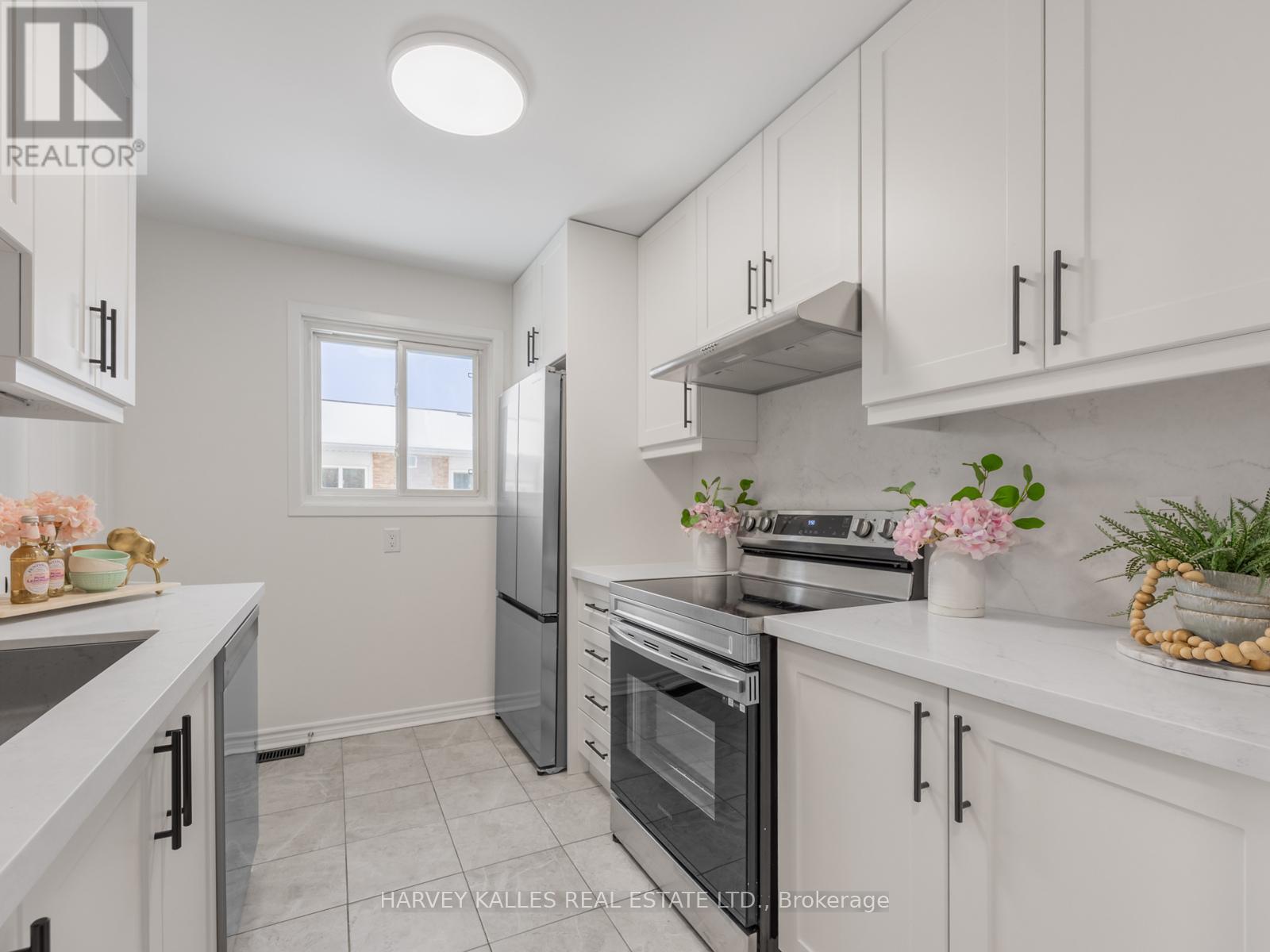 47 Snowball Crescent, Toronto, Ontario M1B 1S5 - Photo 13 - E12798684