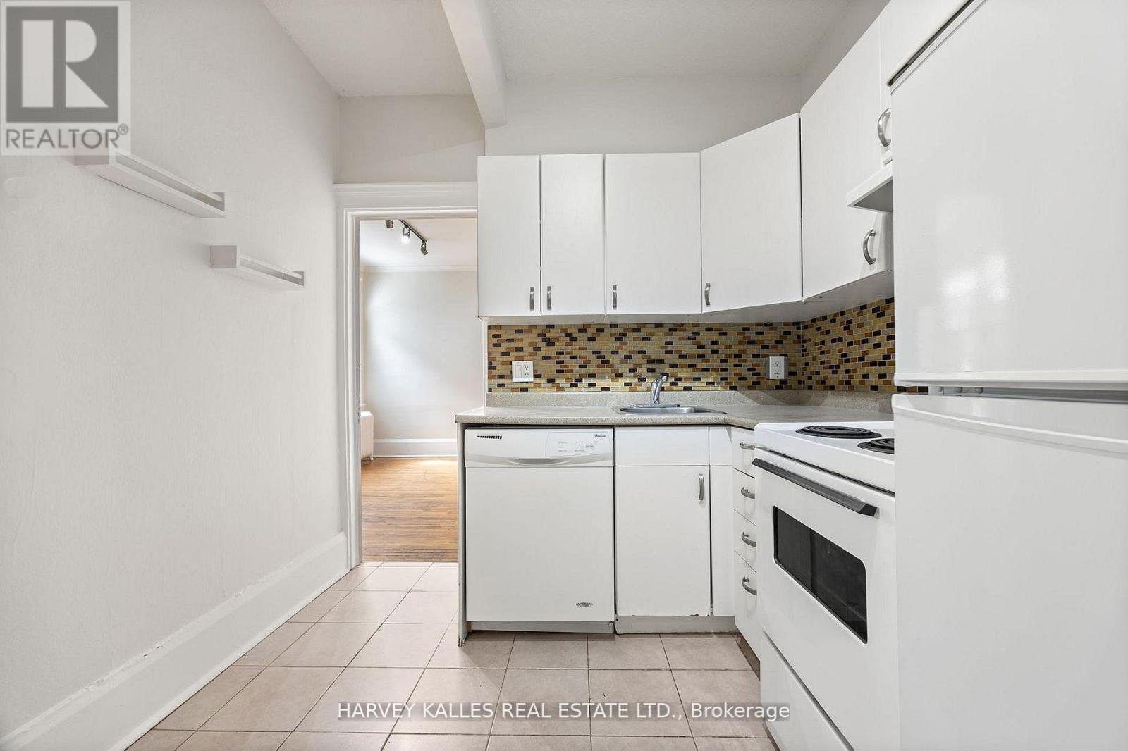 101 - 440 Avenue Road, Toronto, Ontario  M4V 2H8 - Photo 11 - C12799124