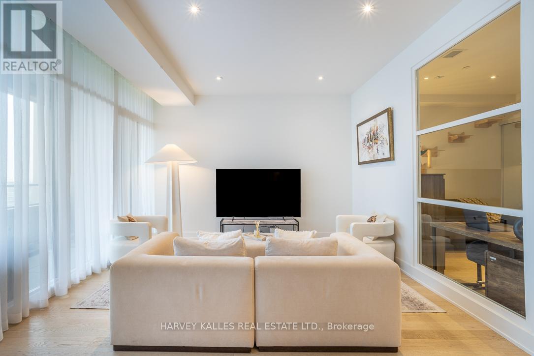 1013 - 111 St Clair Avenue W, Toronto, Ontario  M4V 1N5 - Photo 10 - C12799594