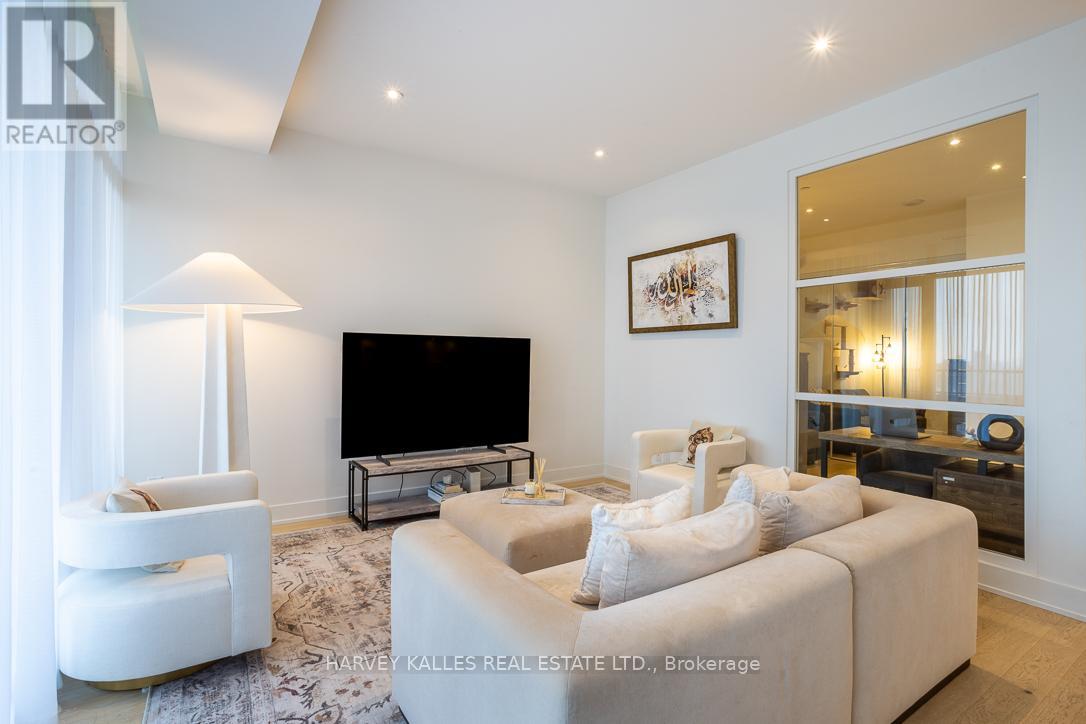 1013 - 111 St Clair Avenue W, Toronto, Ontario  M4V 1N5 - Photo 11 - C12799594