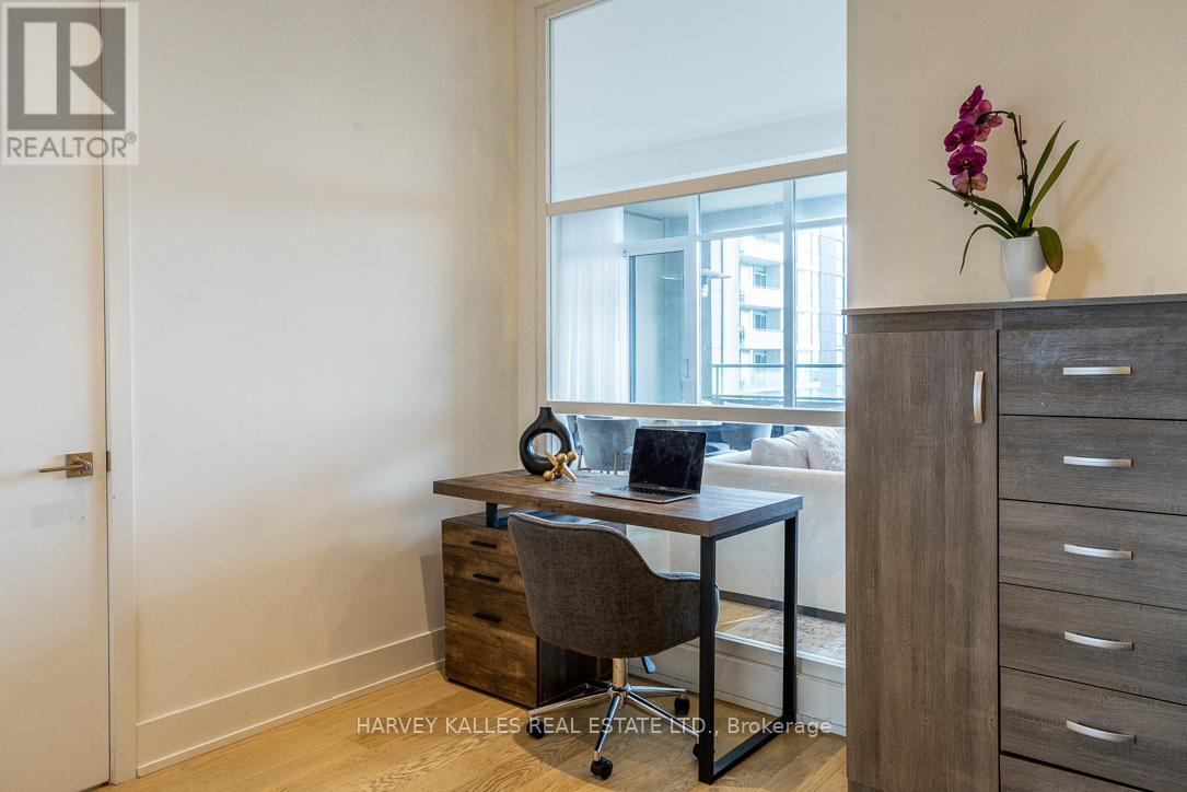 1013 - 111 St Clair Avenue W, Toronto, Ontario  M4V 1N5 - Photo 18 - C12799594