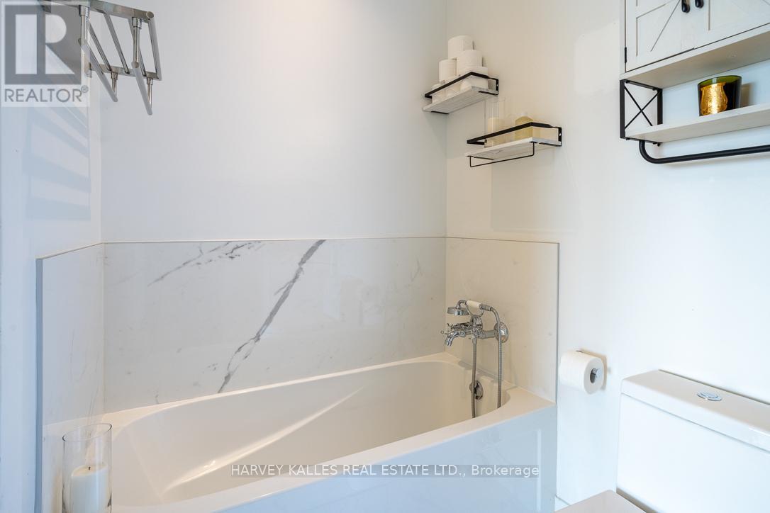 1013 - 111 St Clair Avenue W, Toronto, Ontario  M4V 1N5 - Photo 26 - C12799594