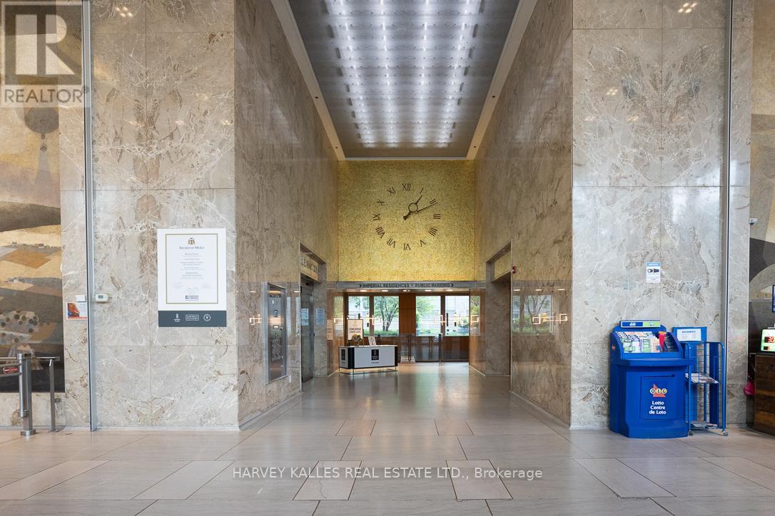 1013 - 111 St Clair Avenue W, Toronto, Ontario  M4V 1N5 - Photo 42 - C12799594