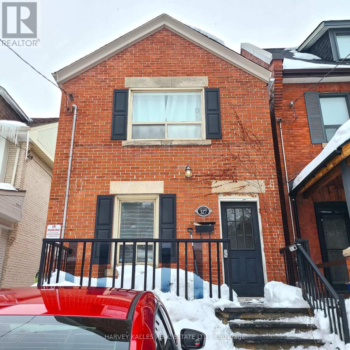 MAIN - 327 HOWLAND AVENUE, Toronto, Ontario