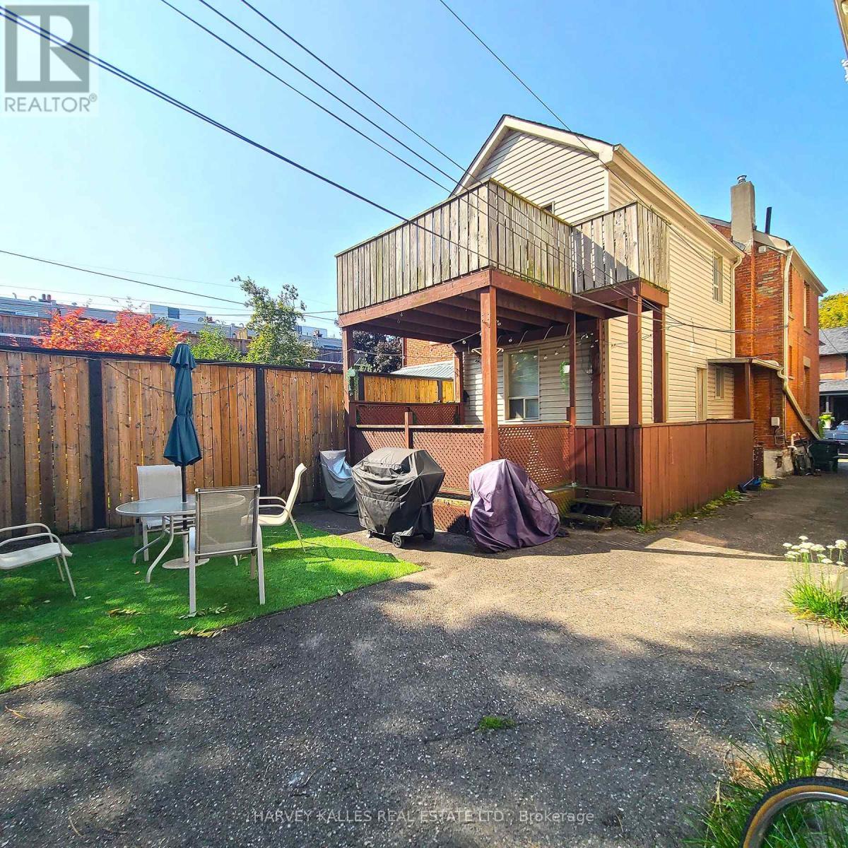 Main - 327 Howland Avenue, Toronto, Ontario  M5R 3C1 - Photo 12 - C12799758