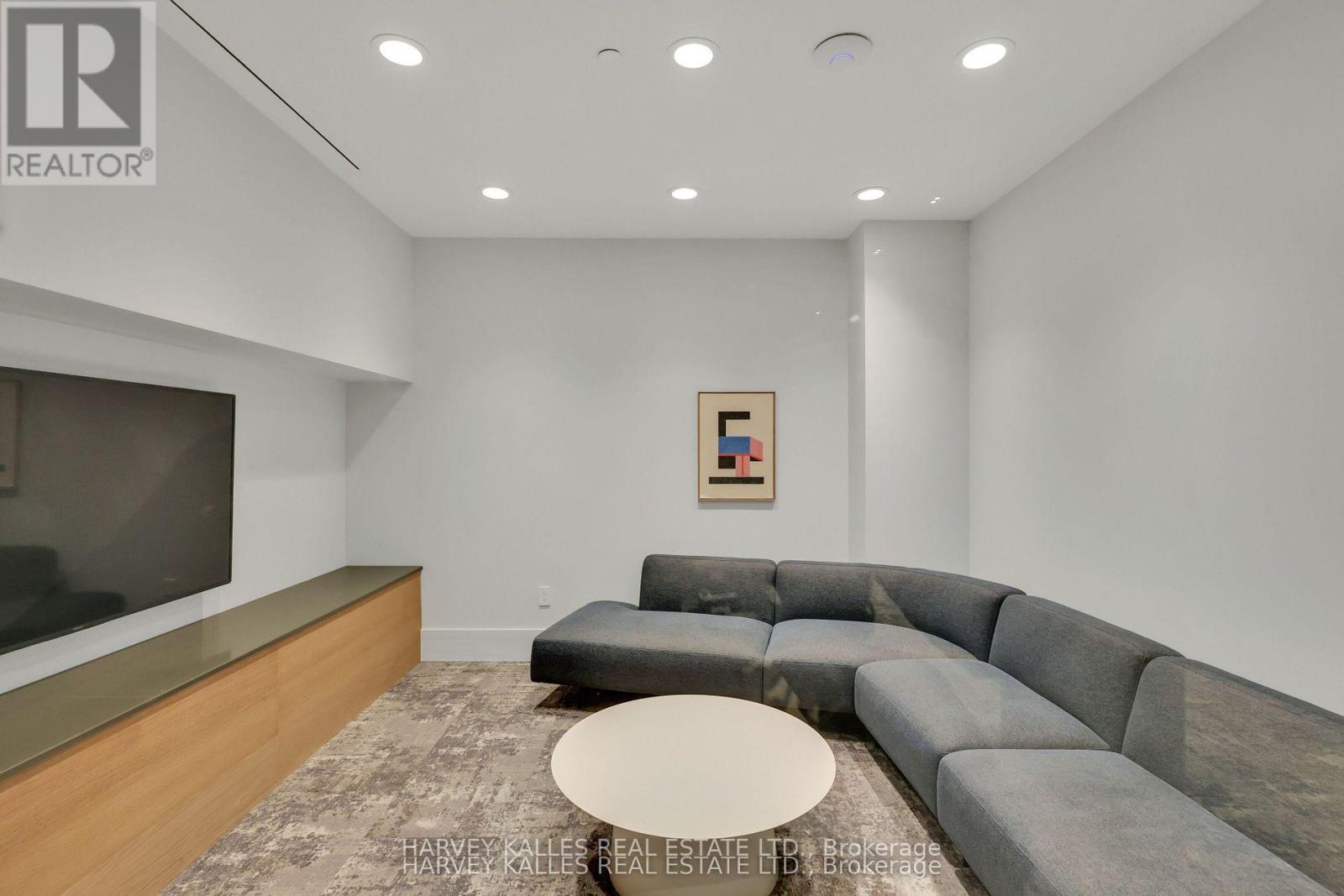 610 - 1720 Bayview Avenue, Toronto, Ontario  M4G 3C4 - Photo 36 - C12799964