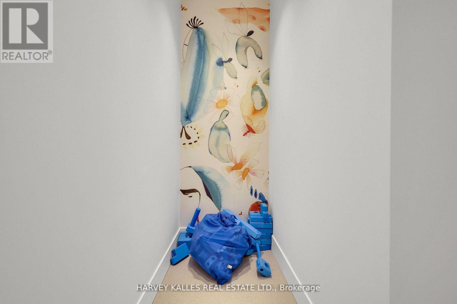 610 - 1720 Bayview Avenue, Toronto, Ontario  M4G 3C4 - Photo 42 - C12799964