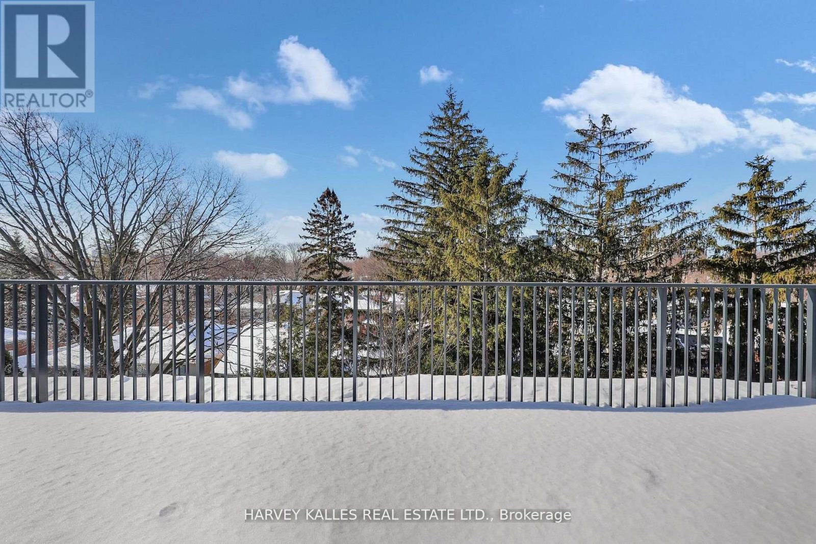 610 - 1720 Bayview Avenue, Toronto, Ontario  M4G 3C4 - Photo 9 - C12799964