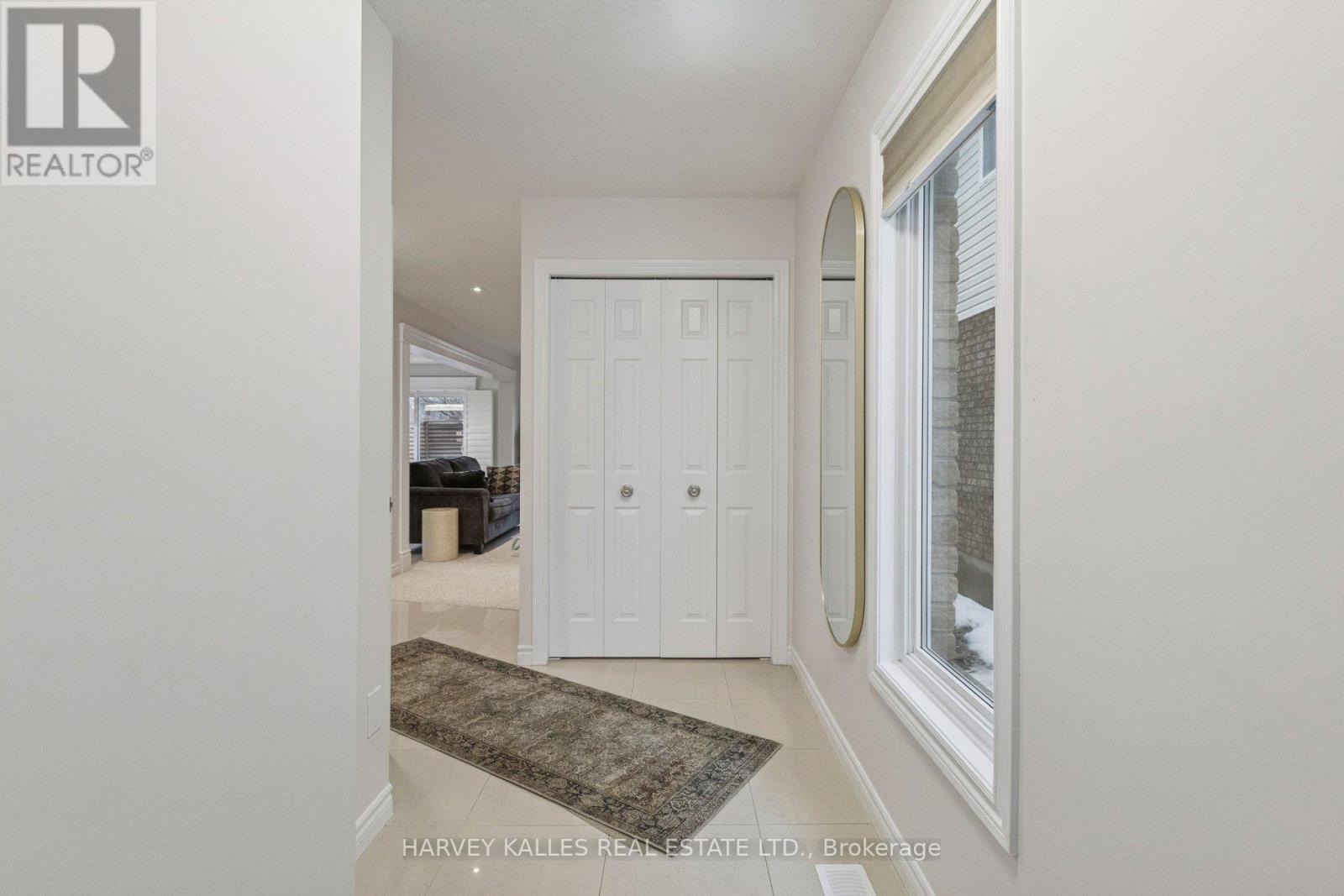 409 Tealby Crescent, Waterloo, Ontario  N2J 4Y8 - Photo 5 - X12801902