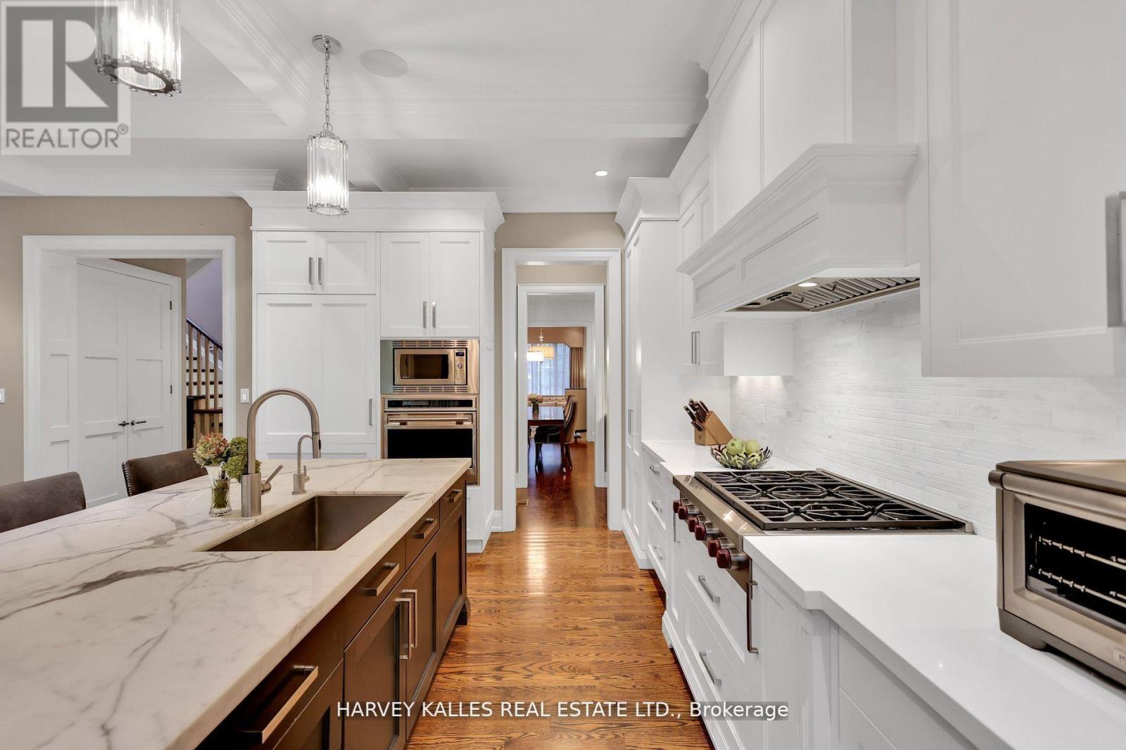 62 Heath Street W, Toronto, Ontario  M4V 1T4 - Photo 14 - C12803460