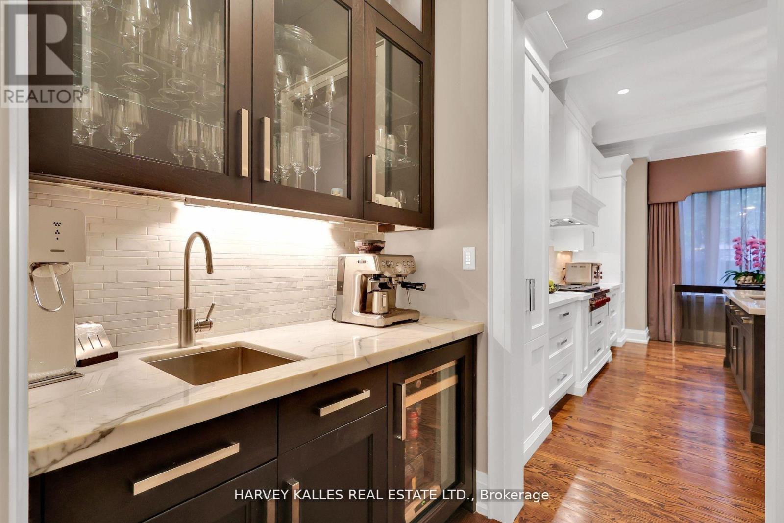 62 Heath Street W, Toronto, Ontario  M4V 1T4 - Photo 19 - C12803460