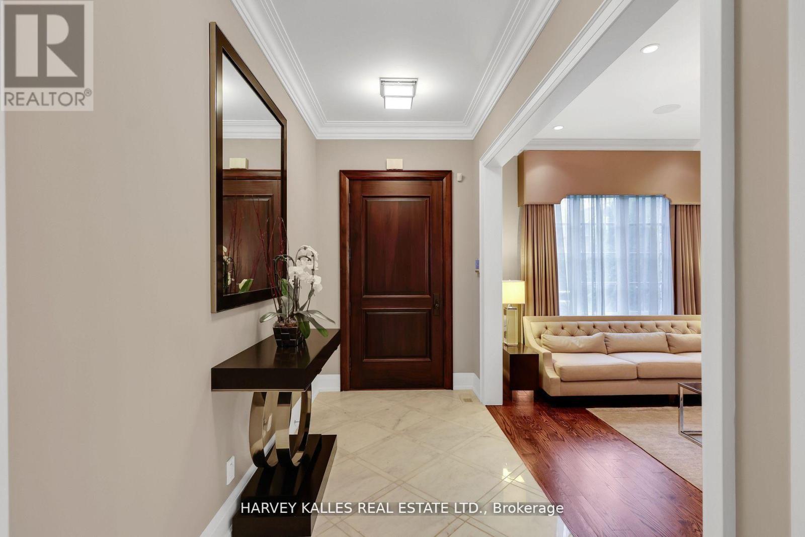 62 Heath Street W, Toronto, Ontario  M4V 1T4 - Photo 3 - C12803460