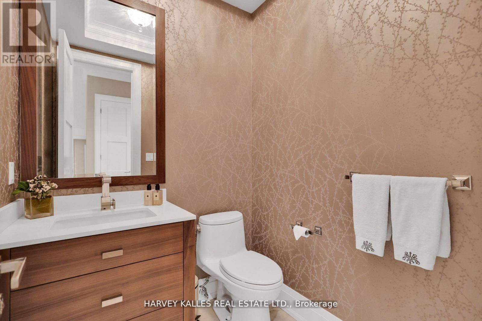 62 Heath Street W, Toronto, Ontario  M4V 1T4 - Photo 9 - C12803460