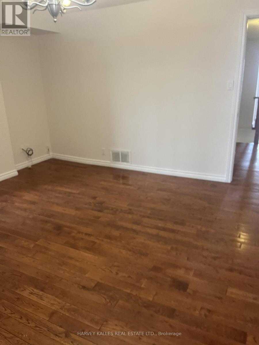 Upper - 916 Bloor Street W, Toronto, Ontario  M6H 1L1 - Photo 3 - W12803848