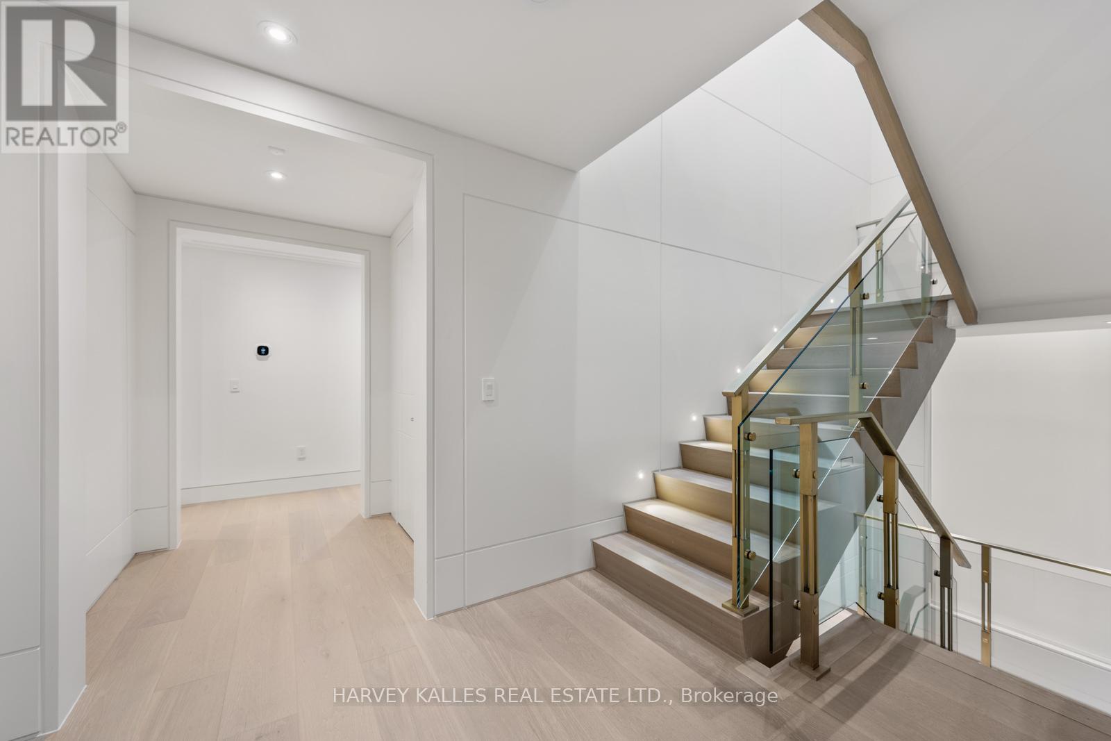 335 Lytton Boulevard, Toronto, Ontario  M5N 1R9 - Photo 17 - C12806754