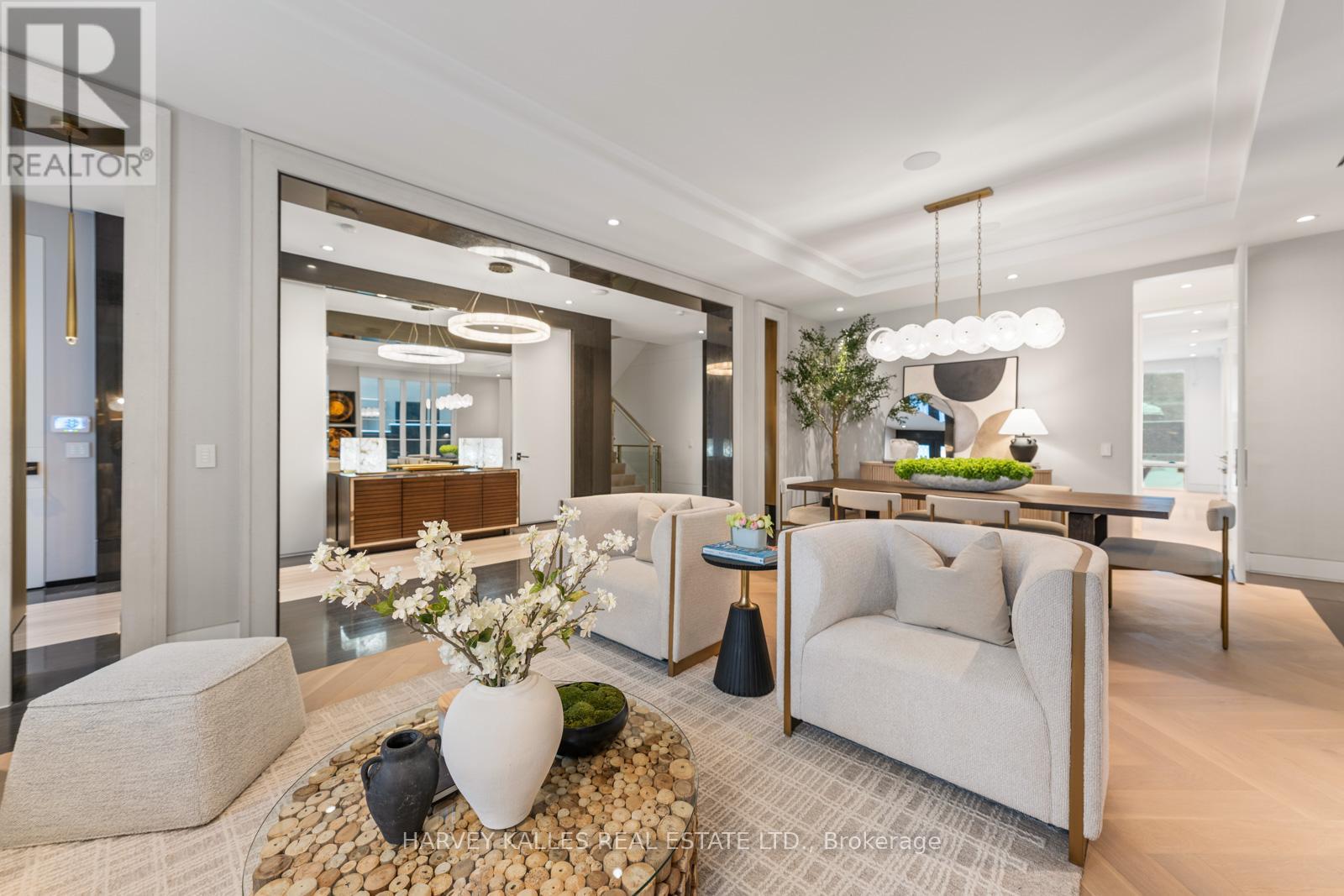 335 Lytton Boulevard, Toronto, Ontario  M5N 1R9 - Photo 7 - C12806754