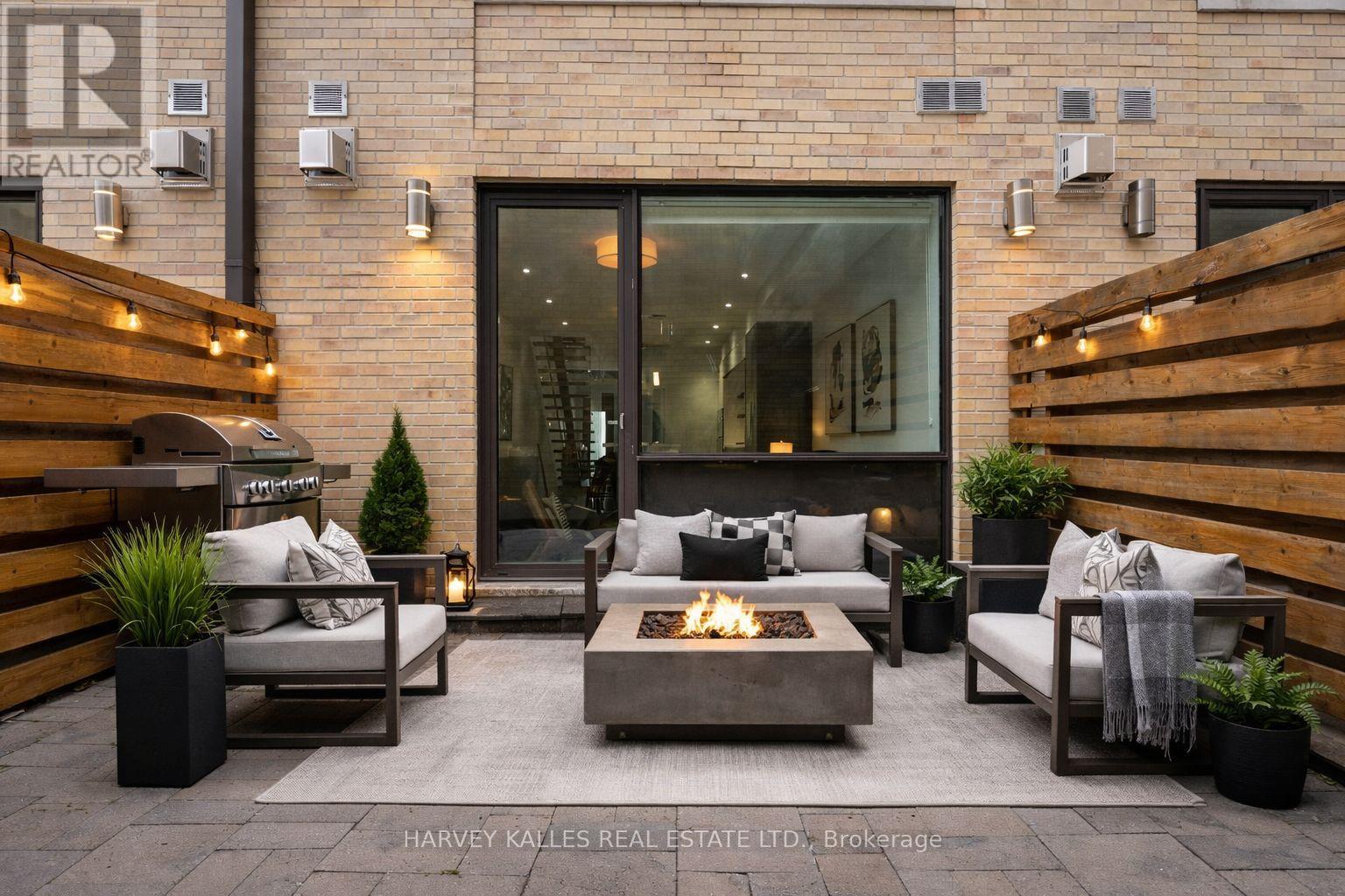 5a Sylvan Avenue, Toronto, Ontario  M6H 1G2 - Photo 11 - C12807864