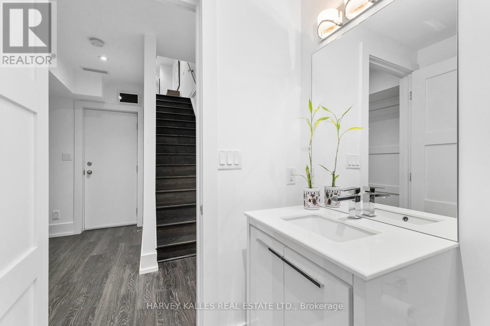 5a Sylvan Avenue, Toronto, Ontario  M6H 1G2 - Photo 28 - C12807864