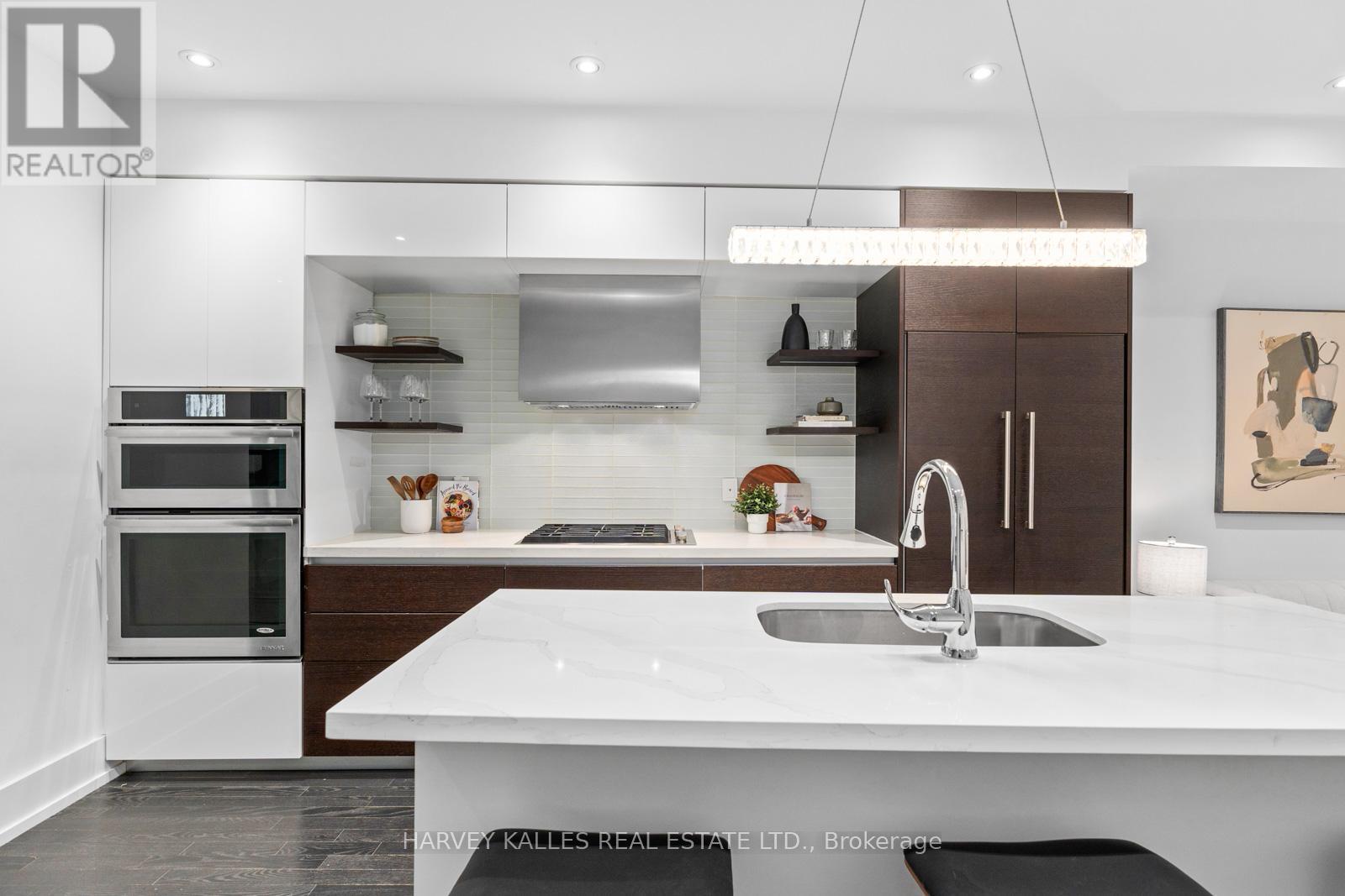 5a Sylvan Avenue, Toronto, Ontario  M6H 1G2 - Photo 7 - C12807864