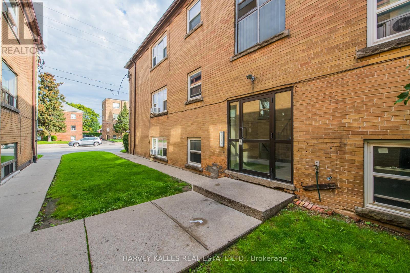 12 - 2905 St Clair Avenue E, Toronto, Ontario  M4B 1N5 - Photo 4 - E12808828