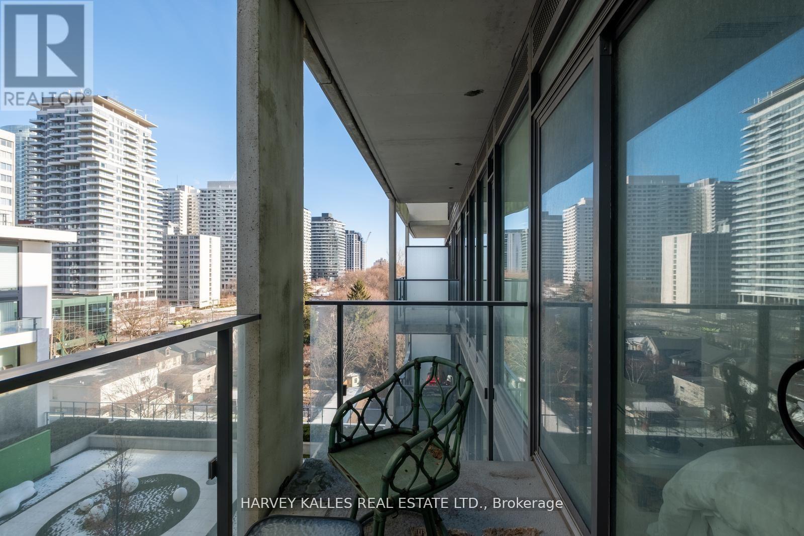 941 - 8 Hillsdale Avenue E, Toronto, Ontario  M4S 0B2 - Photo 13 - C12810912