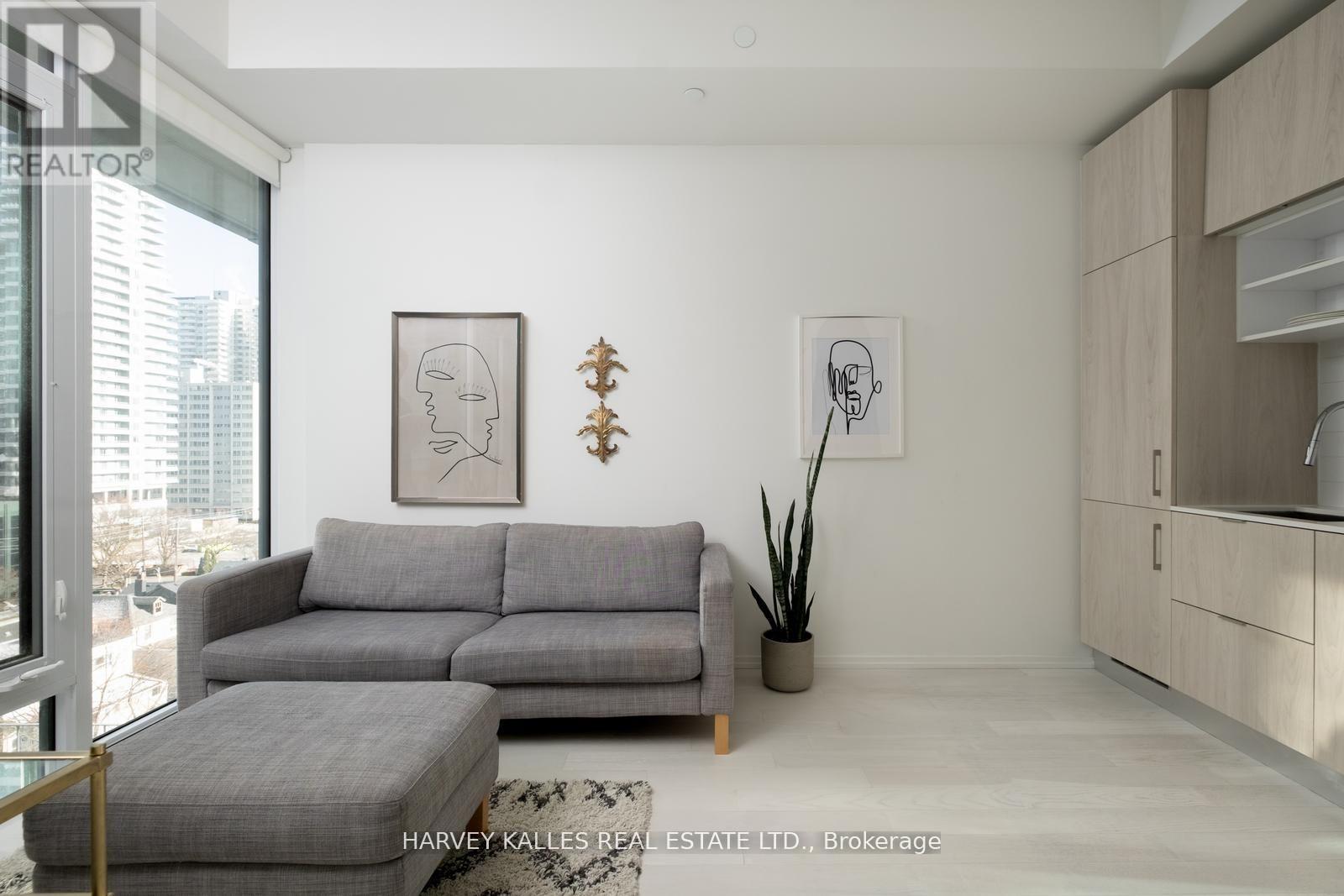 941 - 8 Hillsdale Avenue E, Toronto, Ontario  M4S 0B2 - Photo 3 - C12810912