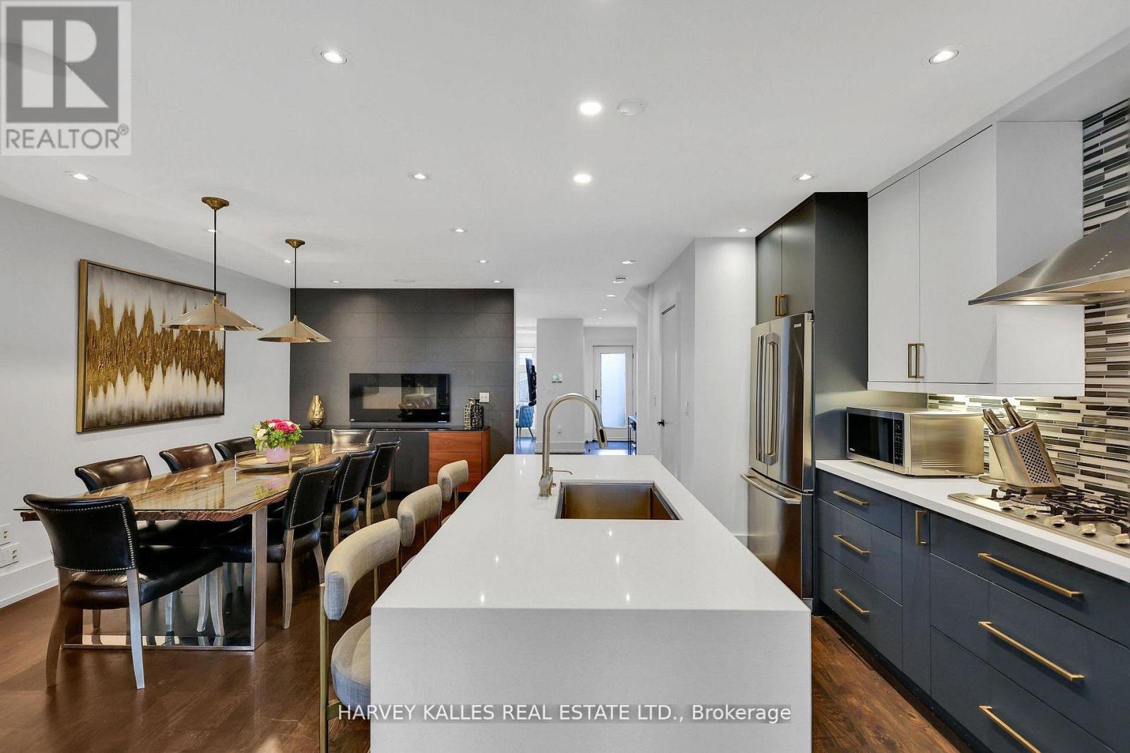 378 Elm Road, Toronto, Ontario  M5M 3V8 - Photo 13 - C12811786