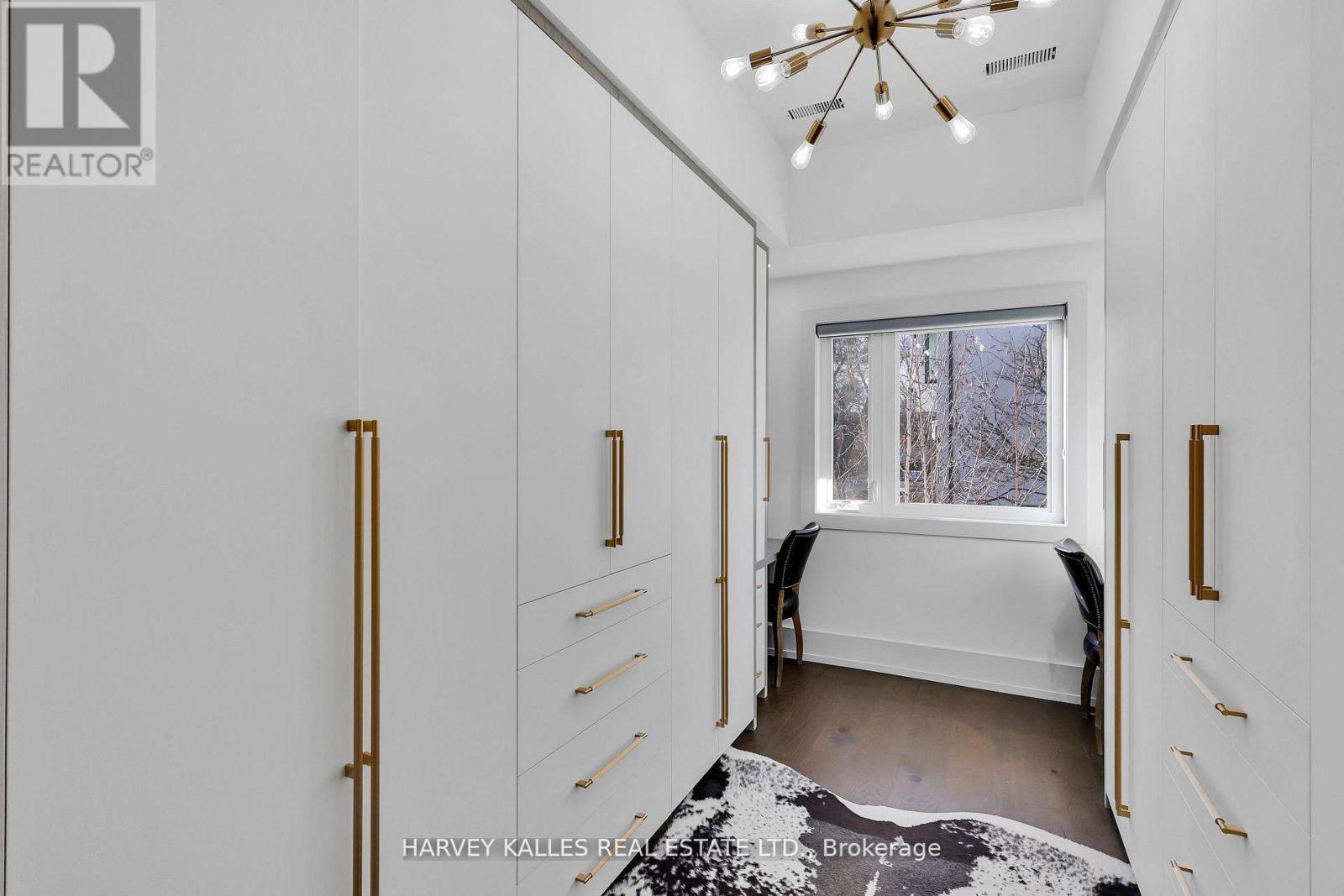 378 Elm Road, Toronto, Ontario  M5M 3V8 - Photo 29 - C12811786