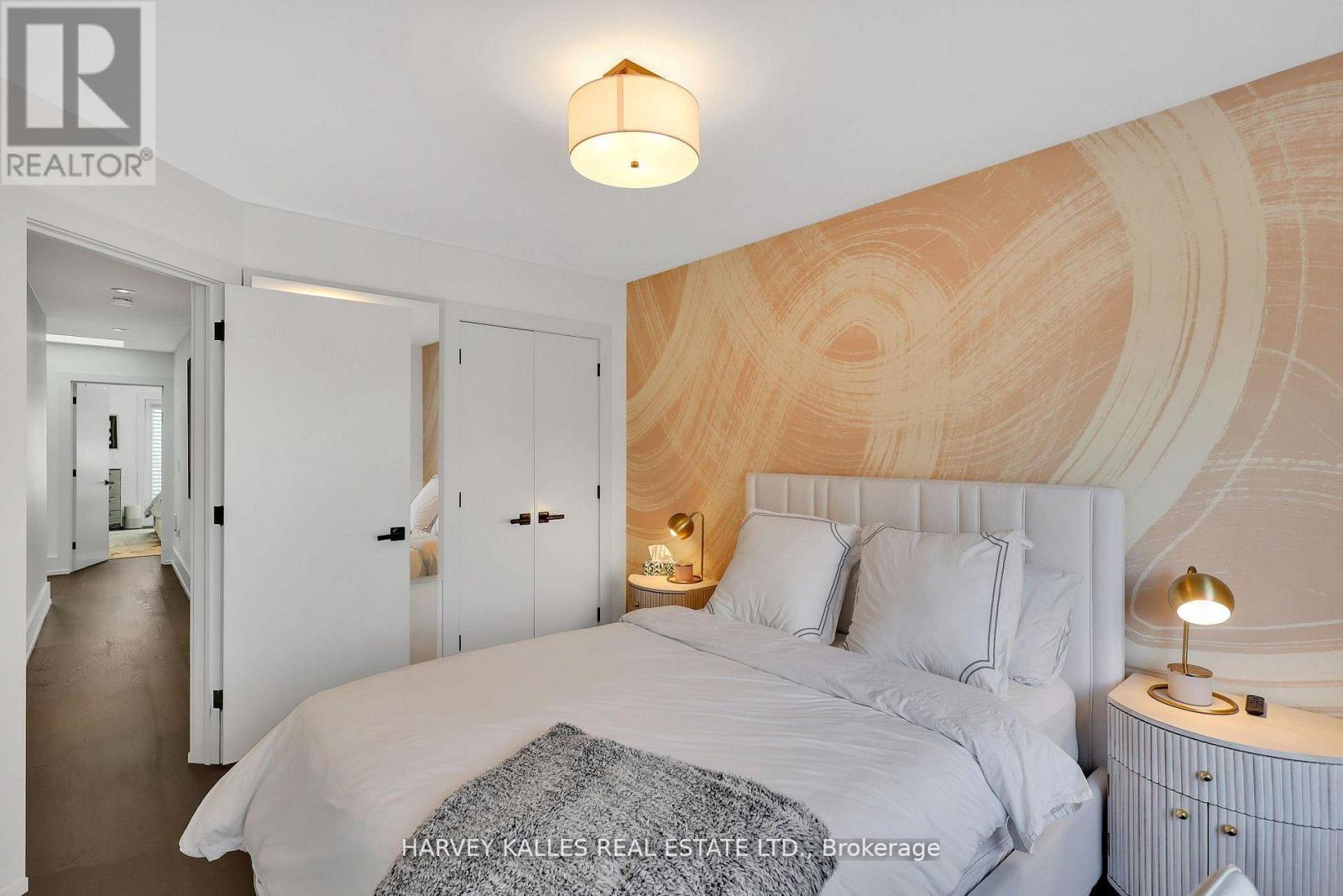 378 Elm Road, Toronto, Ontario  M5M 3V8 - Photo 33 - C12811786