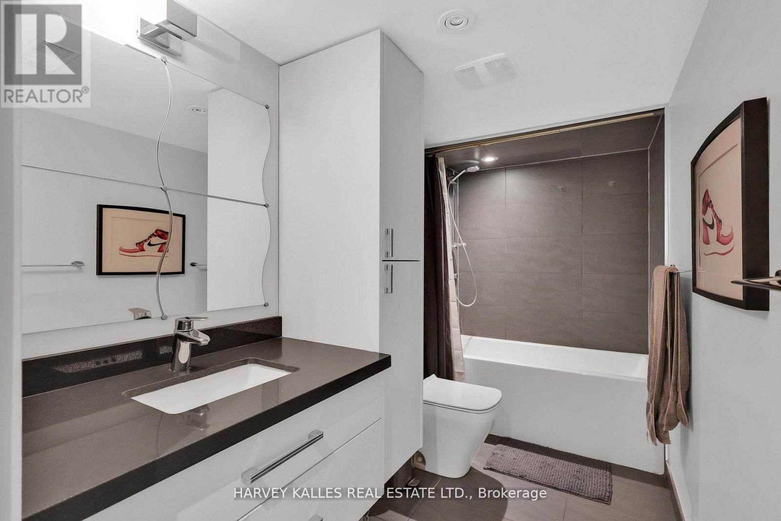 378 Elm Road, Toronto, Ontario  M5M 3V8 - Photo 36 - C12811786