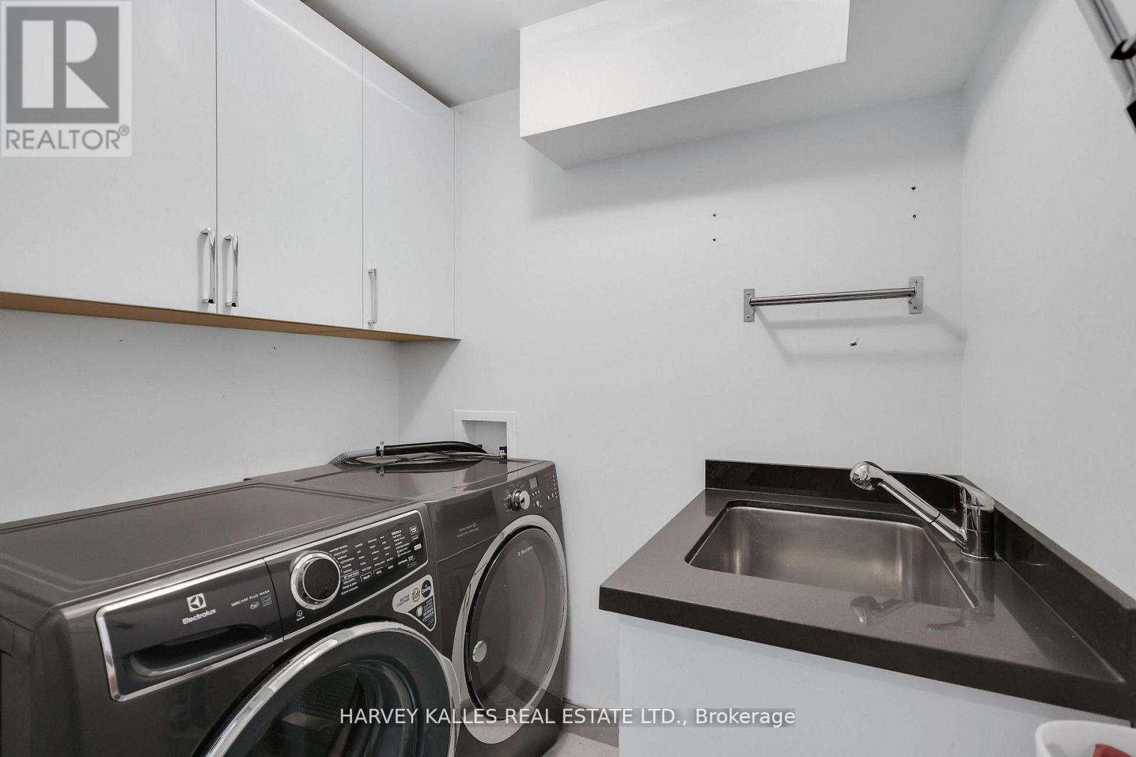 378 Elm Road, Toronto, Ontario  M5M 3V8 - Photo 41 - C12811786