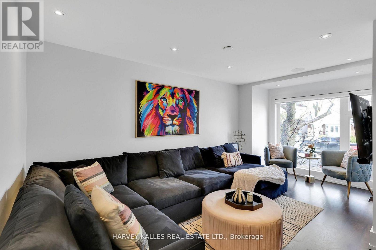 378 Elm Road, Toronto, Ontario  M5M 3V8 - Photo 7 - C12811786