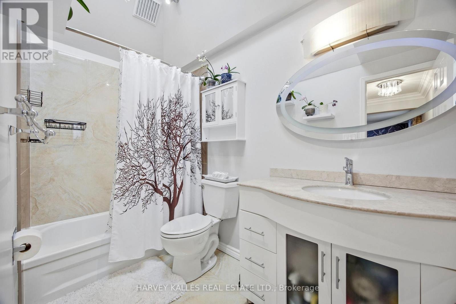 682 Willowbank Trail, Mississauga, Ontario  L4W 3L8 - Photo 31 - W12815034