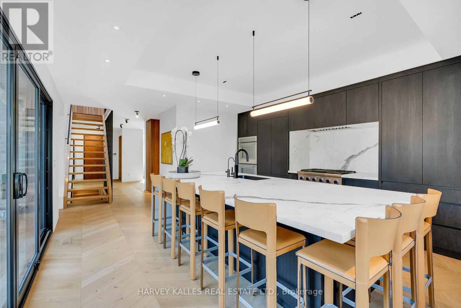 4 Belvedere Boulevard, Toronto, Ontario  M8X 1K1 - Photo 16 - W12815244