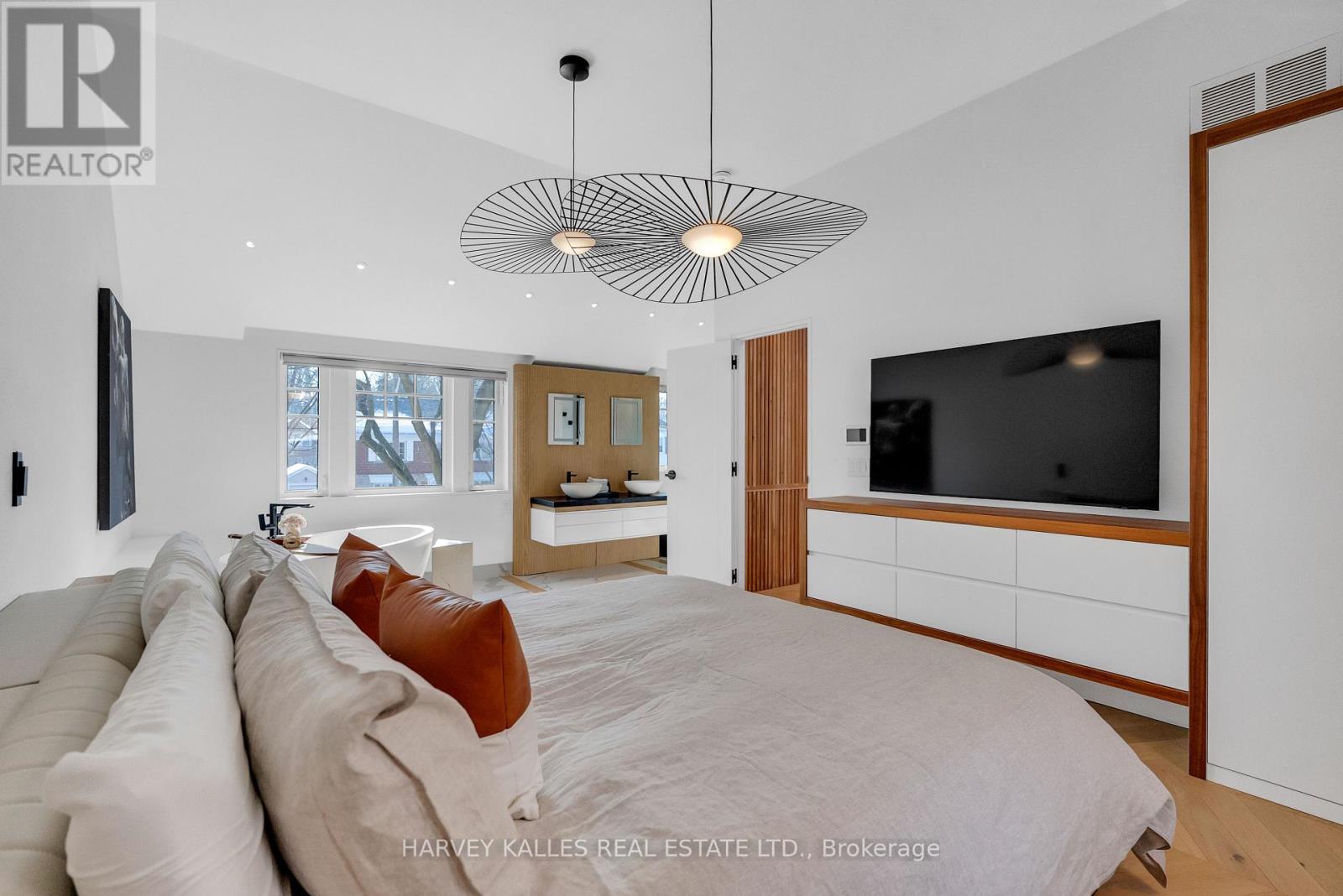 4 Belvedere Boulevard, Toronto, Ontario  M8X 1K1 - Photo 24 - W12815244