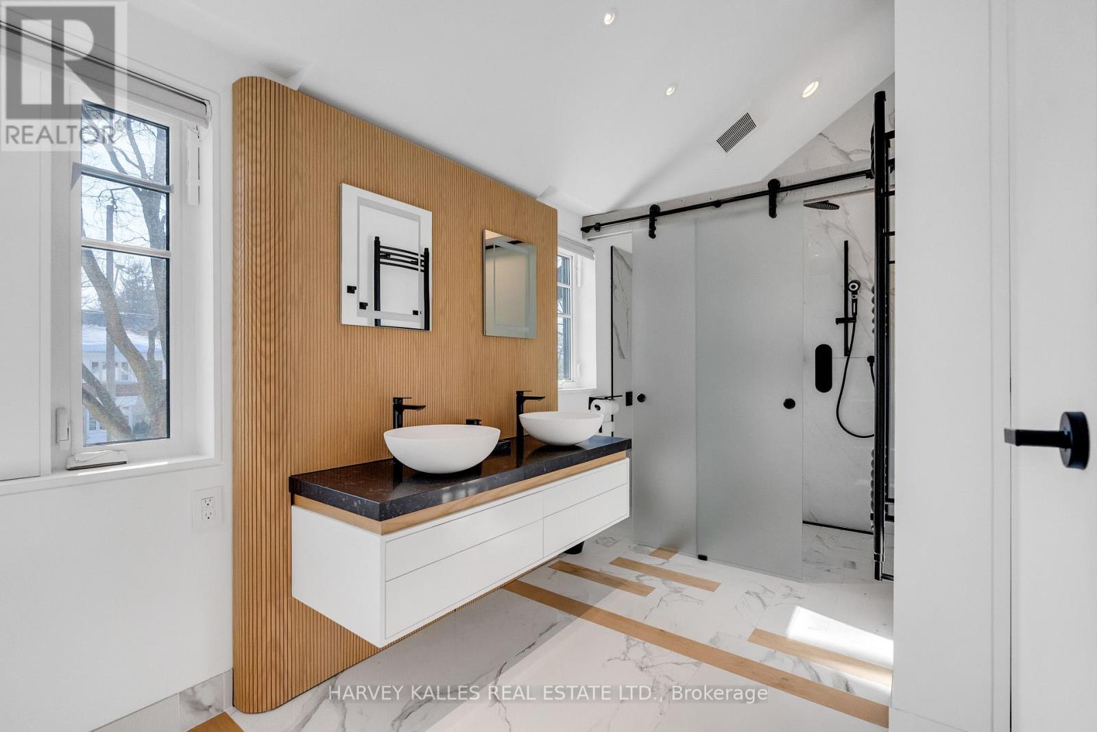 4 Belvedere Boulevard, Toronto, Ontario  M8X 1K1 - Photo 26 - W12815244