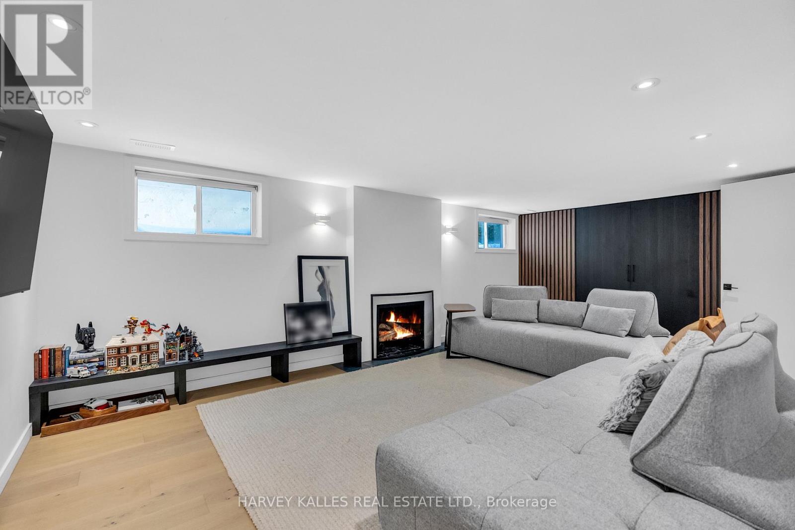 4 Belvedere Boulevard, Toronto, Ontario  M8X 1K1 - Photo 35 - W12815244