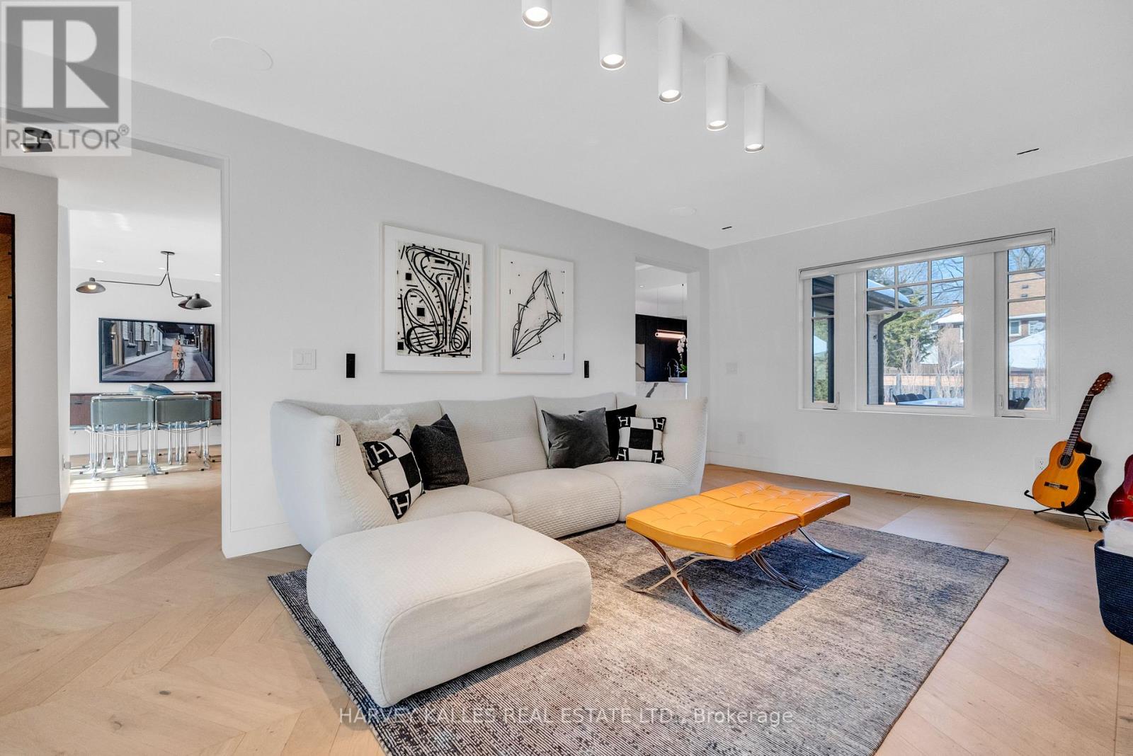 4 Belvedere Boulevard, Toronto, Ontario  M8X 1K1 - Photo 9 - W12815244