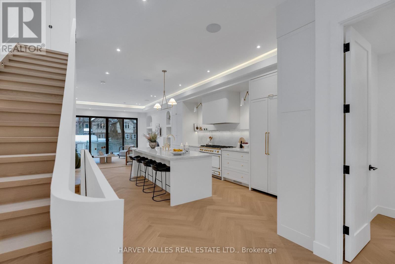 101 Briar Hill Avenue, Toronto, Ontario  M4R 1H8 - Photo 10 - C12816830