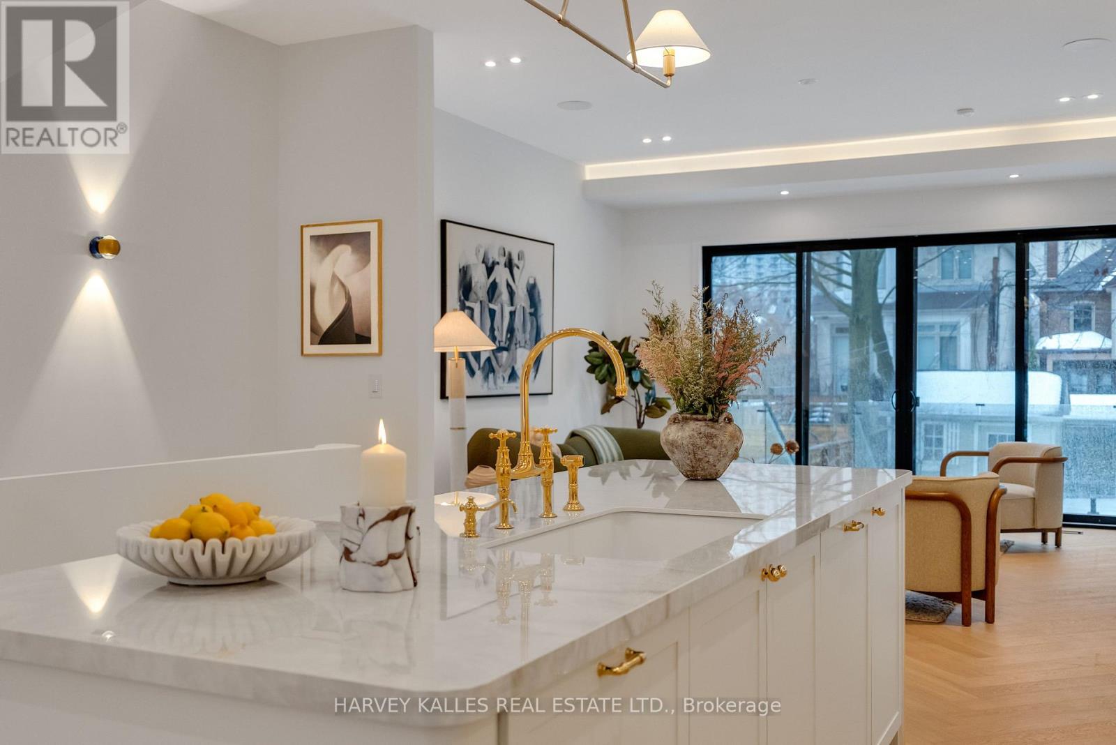 101 Briar Hill Avenue, Toronto, Ontario  M4R 1H8 - Photo 13 - C12816830