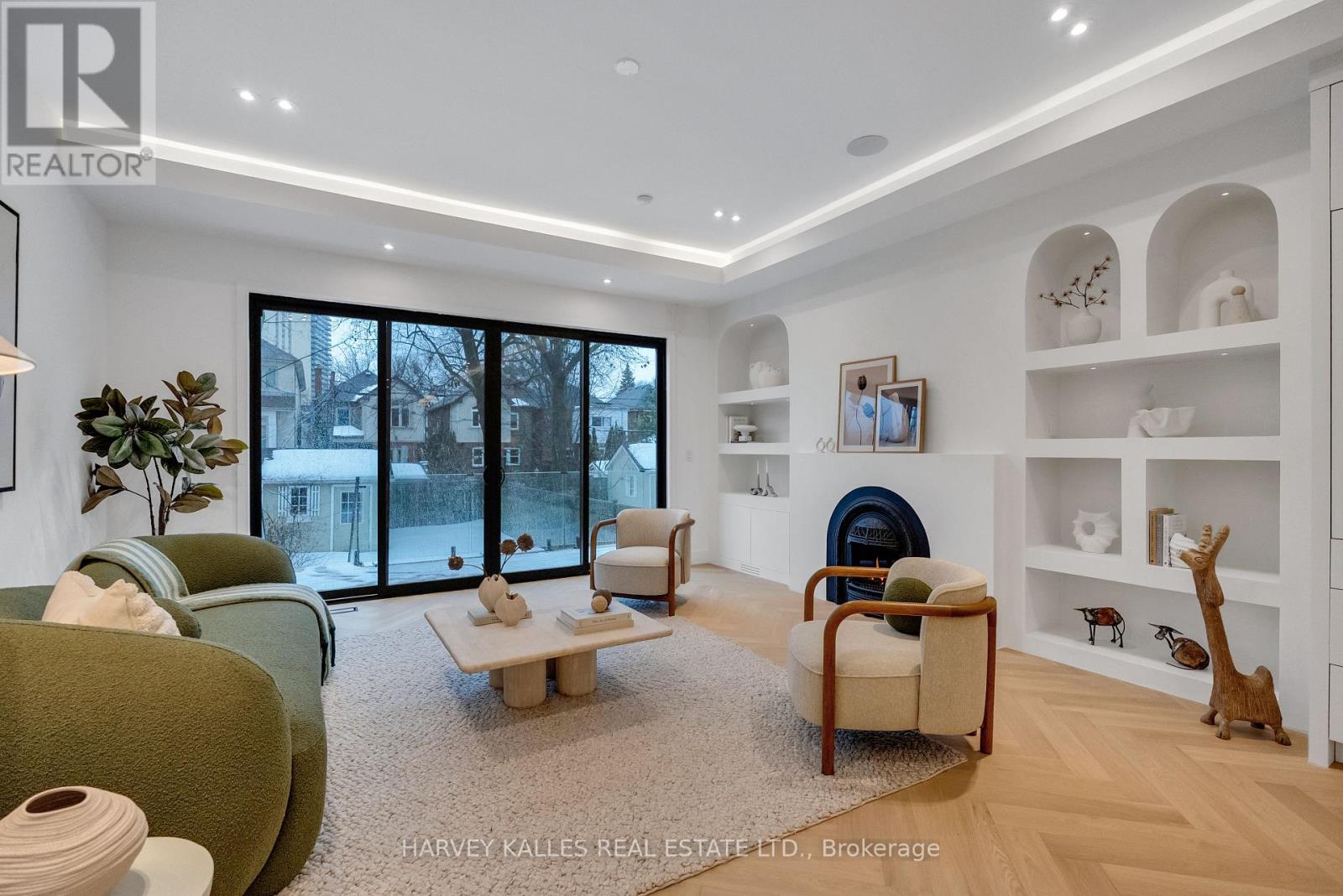 101 Briar Hill Avenue, Toronto, Ontario  M4R 1H8 - Photo 17 - C12816830