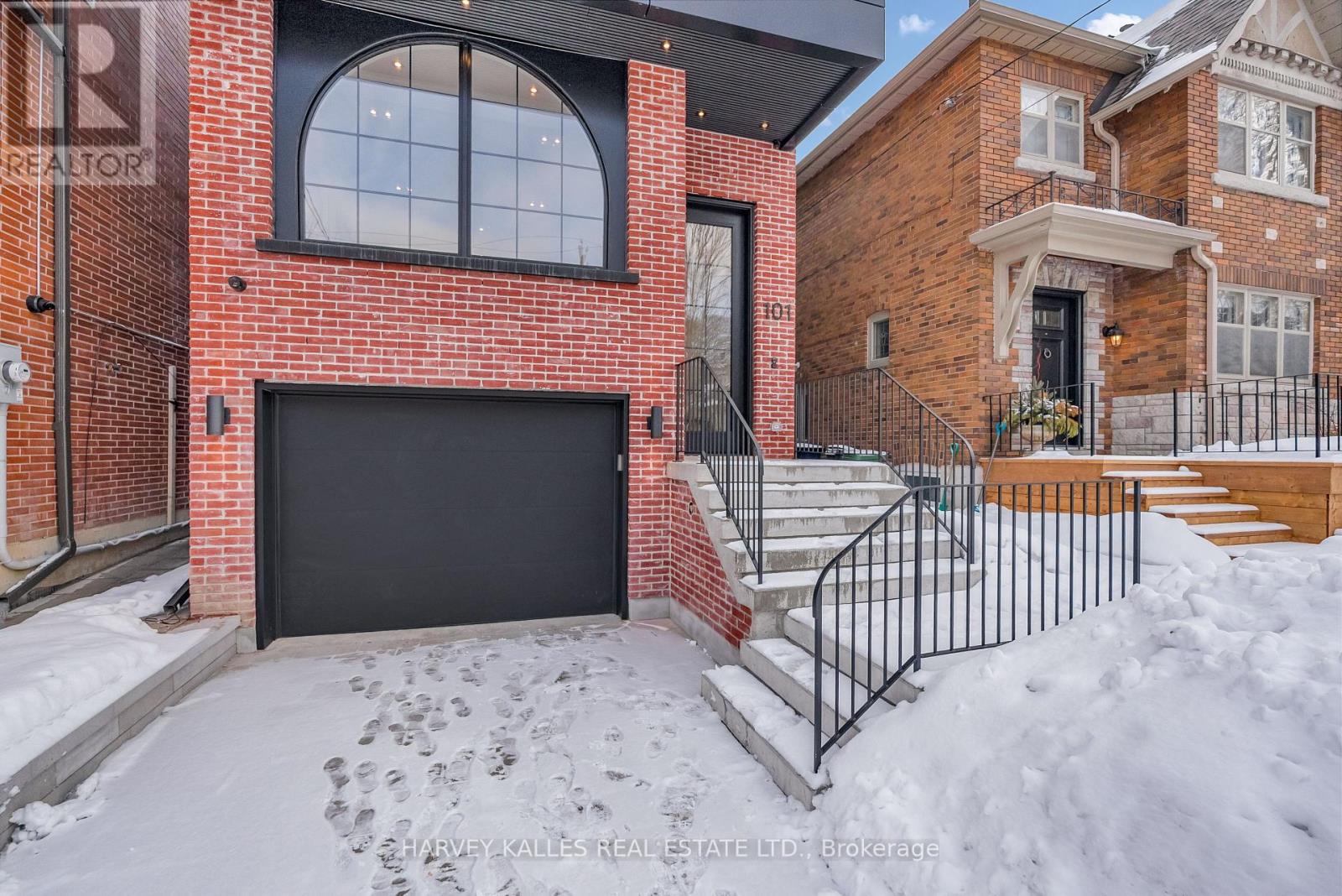 101 Briar Hill Avenue, Toronto, Ontario  M4R 1H8 - Photo 2 - C12816830