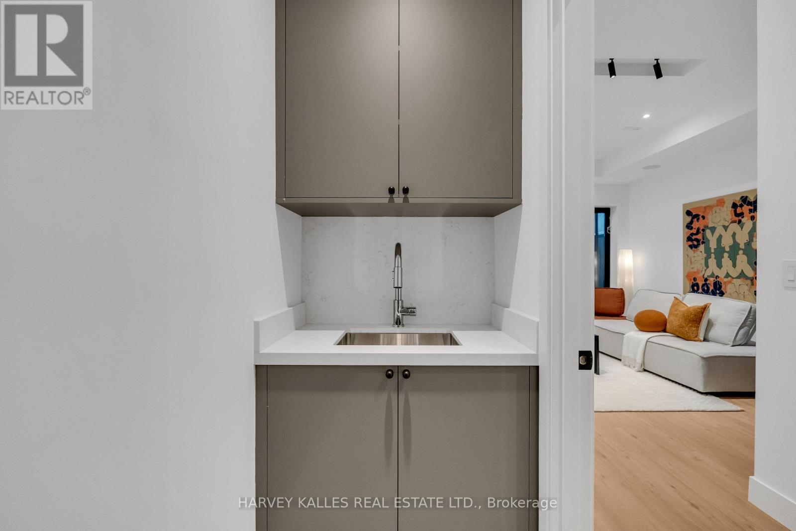 101 Briar Hill Avenue, Toronto, Ontario  M4R 1H8 - Photo 47 - C12816830