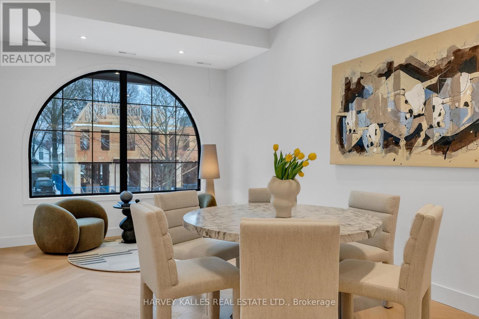 101 Briar Hill Avenue, Toronto, Ontario  M4R 1H8 - Photo 5 - C12816830