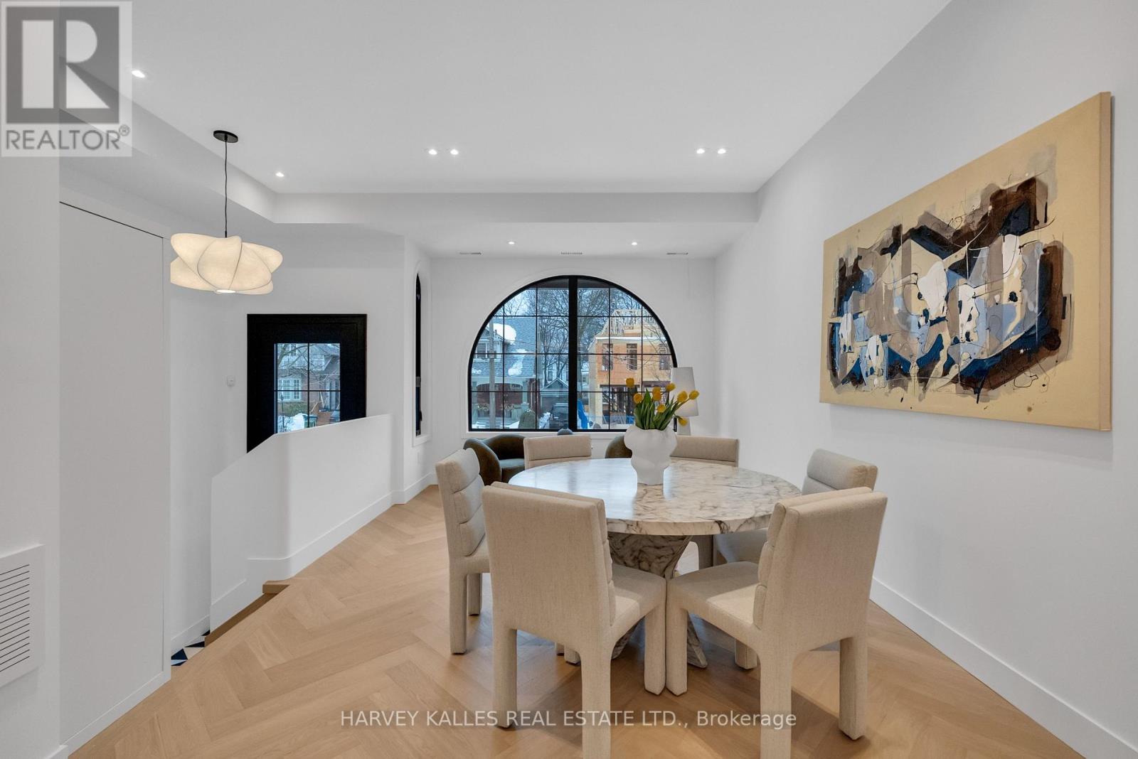 101 Briar Hill Avenue, Toronto, Ontario  M4R 1H8 - Photo 7 - C12816830