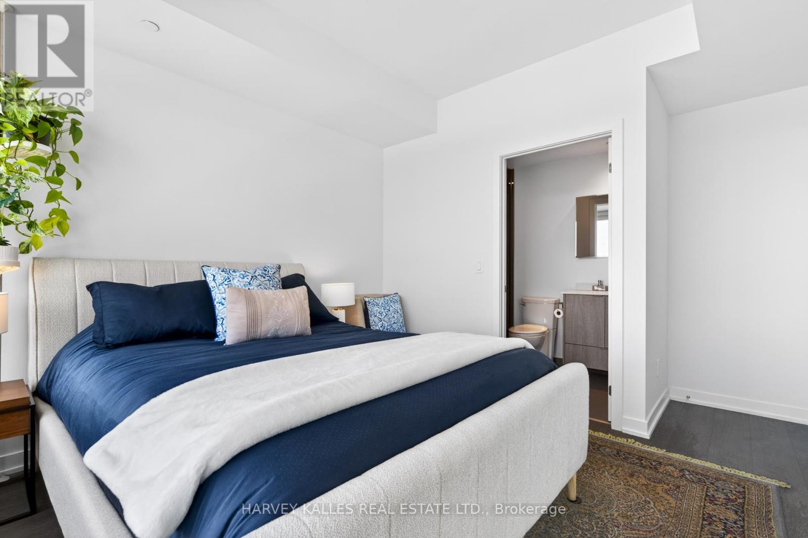 2201 - 1926 Lake Shore Boulevard W, Toronto, Ontario  M6S 1A1 - Photo 14 - W12817332