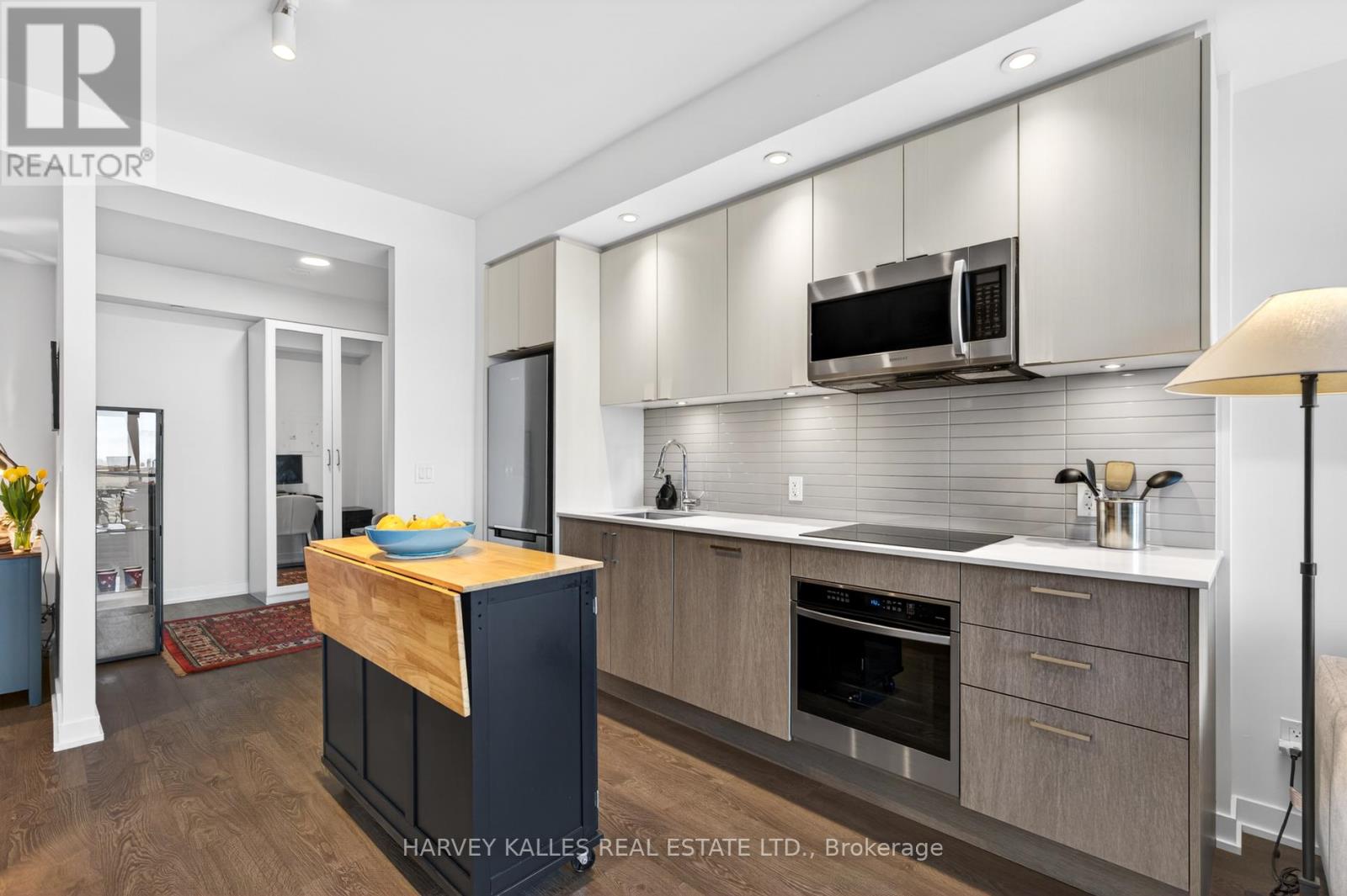 2201 - 1926 Lake Shore Boulevard W, Toronto, Ontario  M6S 1A1 - Photo 4 - W12817332