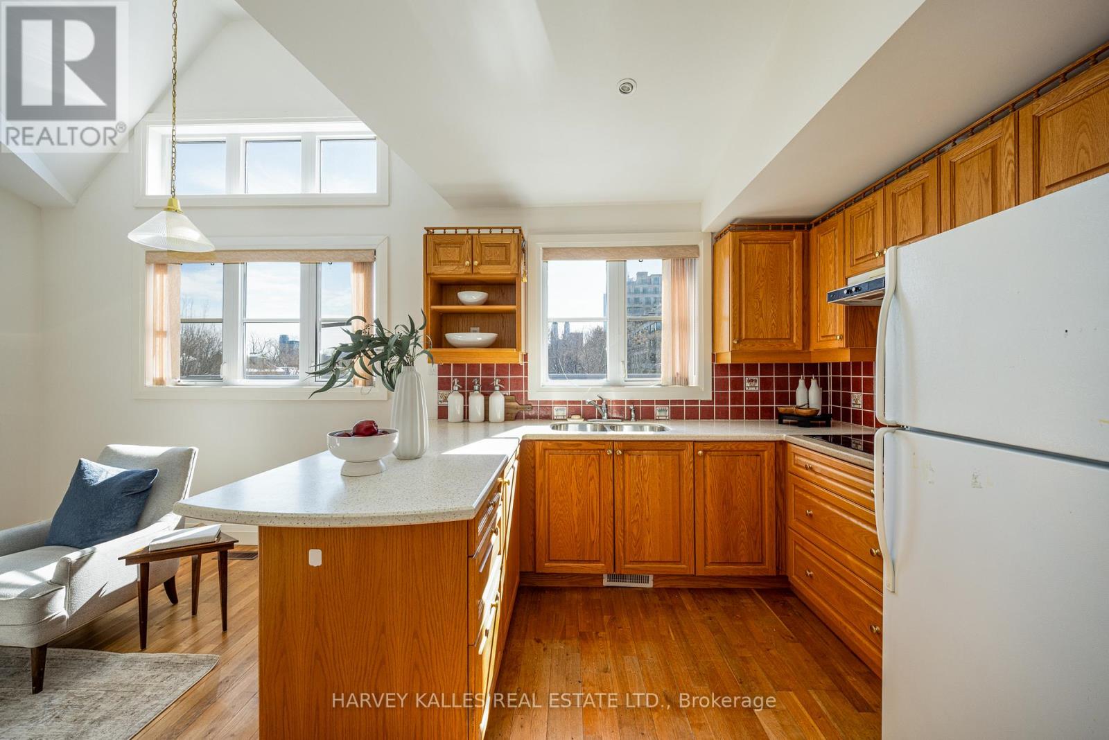 51 Shaftesbury Avenue, Toronto, Ontario  M4T 3B3 - Photo 27 - C12817956