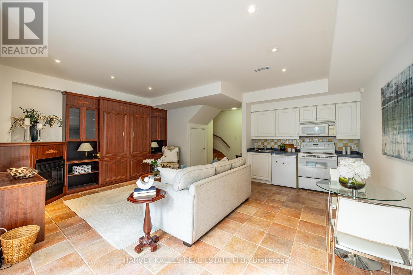 51 Shaftesbury Avenue, Toronto, Ontario  M4T 3B3 - Photo 35 - C12817956