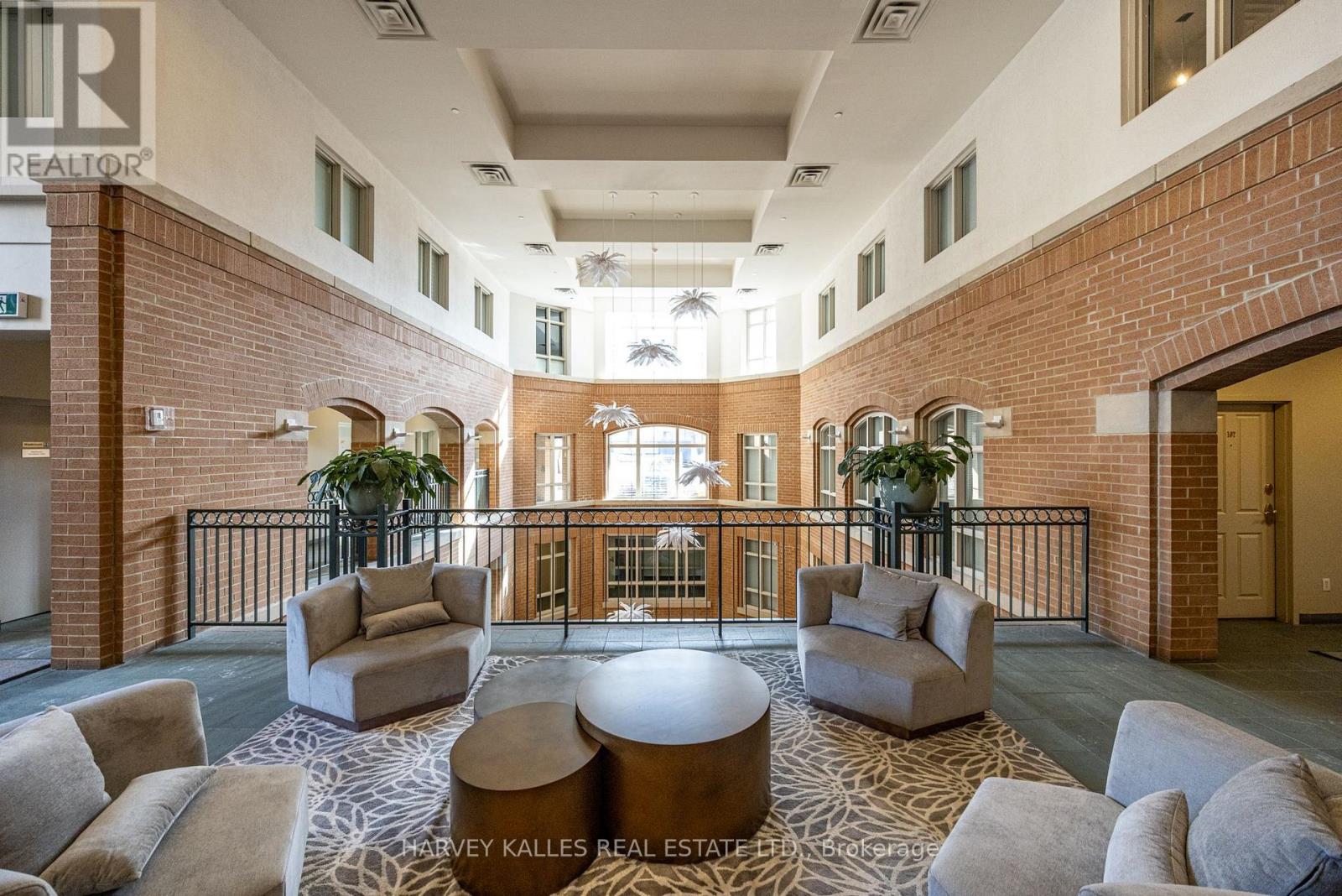 51 Shaftesbury Avenue, Toronto, Ontario  M4T 3B3 - Photo 45 - C12817956